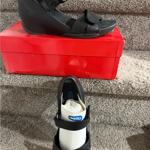 New nib wolky leather Black Women's Sandals 38 7 7.5 $120 - Picture 6 of 6